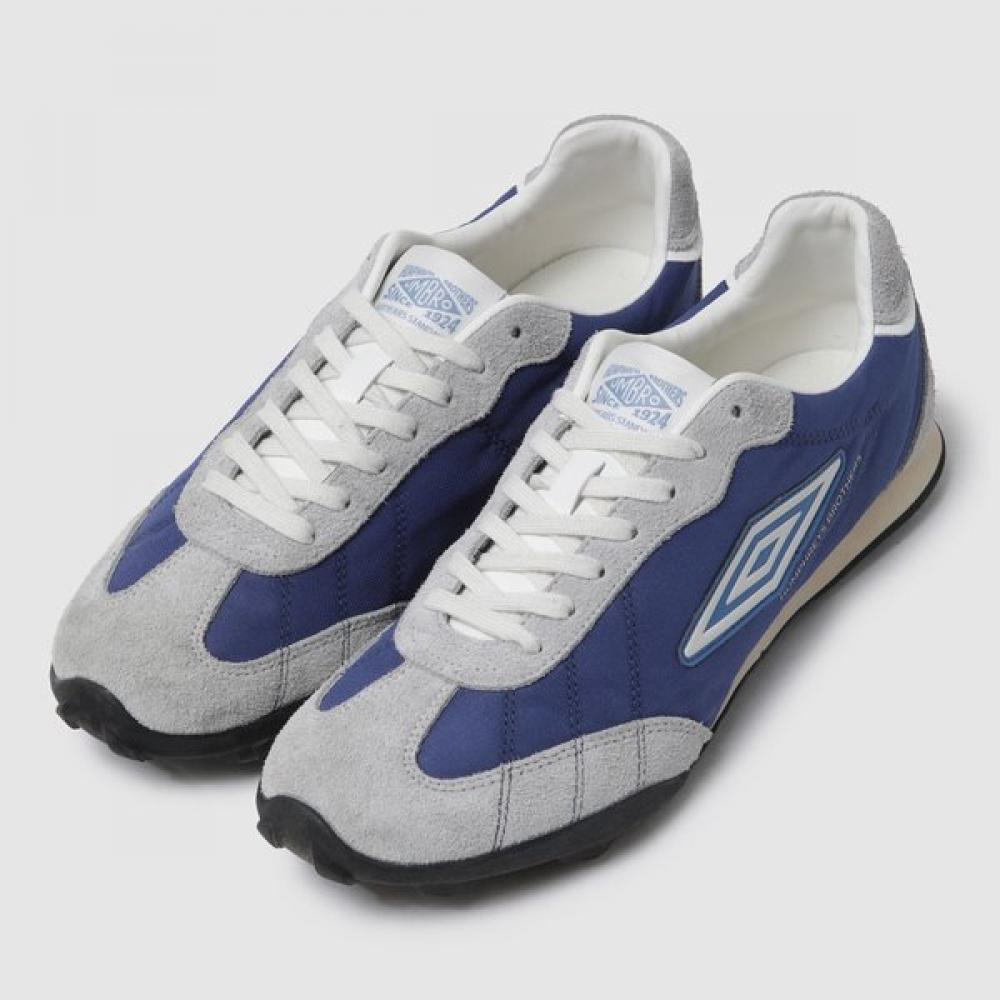 Umbro [25 S S] firSt Jogger V2 SneakerS