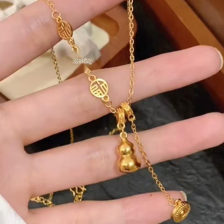 Golden Ruyi Gourd Necklace: Auspicious Fu Character Pendant Clavicle Chain - Perfect Gift for Girlfriend