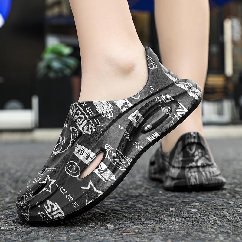 Men's women's slippers New large size Fashionable thick-soled casual sandals Comfortable breathable beach shoes for men slides