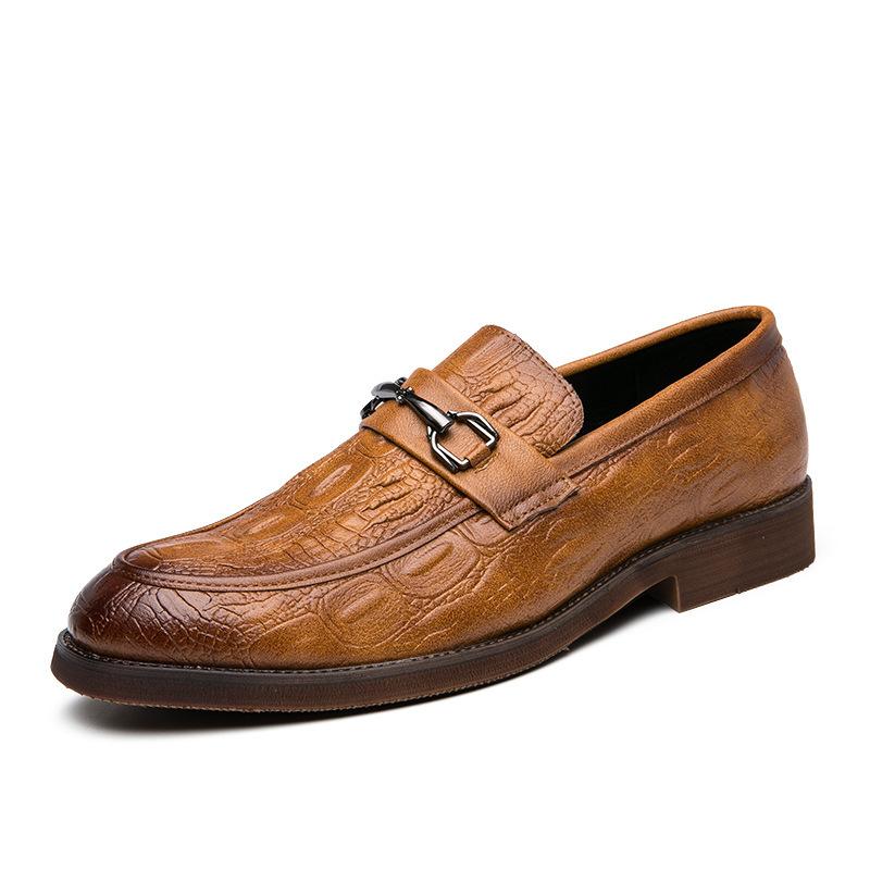 

Autumn new Korean version of business leather shoes men s fashion trend crocodile pattern casual shoes low leather shoes 44 коричневий