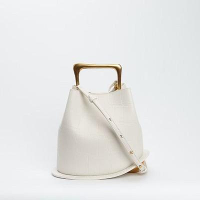 New Crocodile Pattern Leather Women's Bag Portable Messenger Bag Light Luxury Metal Handle + Metal Ball Decorative Fashionable Women's Bag