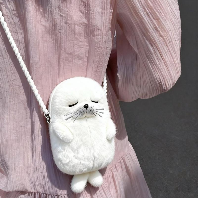 

Очаровательная сумка-сумочка из плюша с тюленем, портативная, осенне-зимняя, новая, милая сумка с мехом тюленя, женская сумка-кошелек, мягкая сумка-пенал для женщин и девочек 03