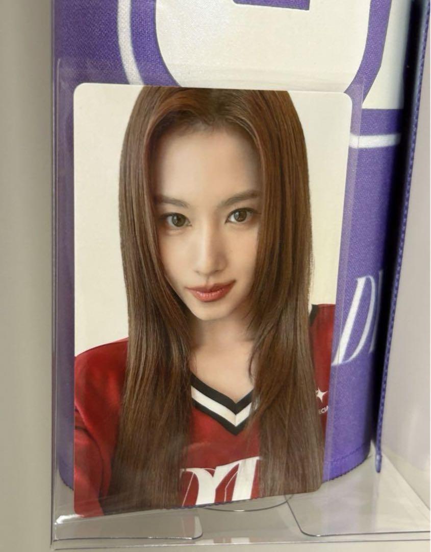 

[USED] TWICE Sana trading card
