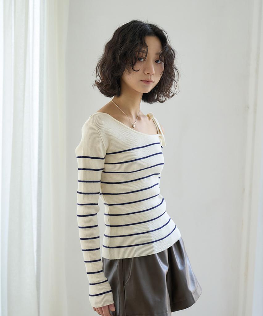 THE GREEN LAB Striped Shoulder Strap Detail Knit [Ivory]