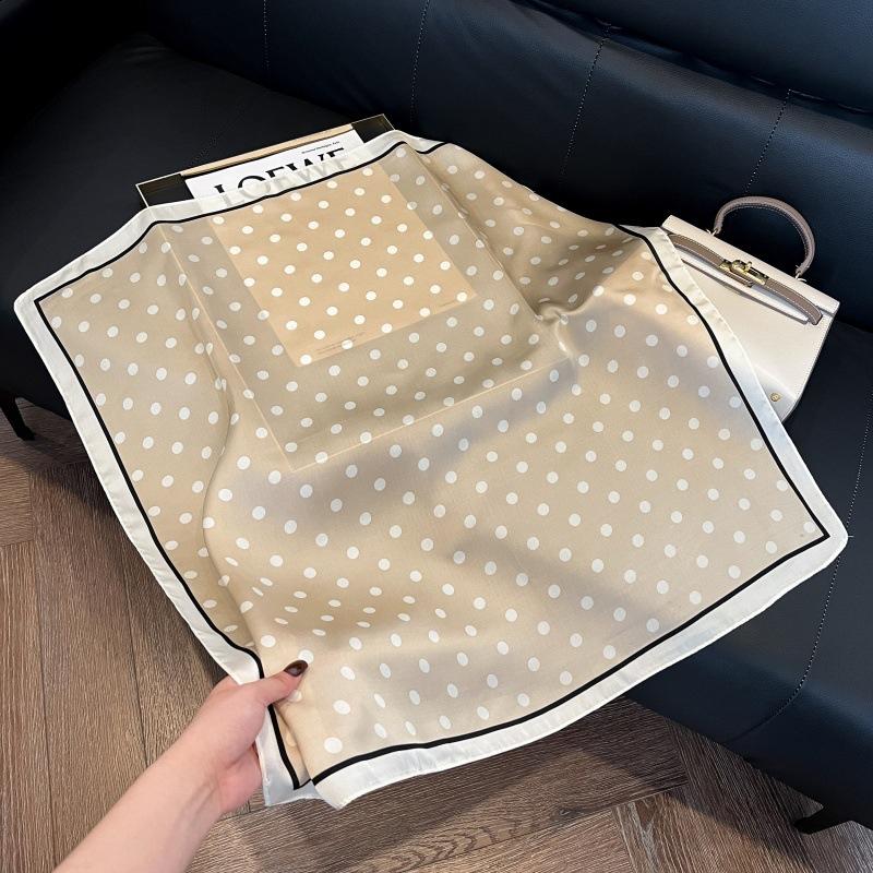 New silk scarf women's fashion versatile high-end small square scarf Korean version neck protection scarf spring and autumn retro scarf binding bag