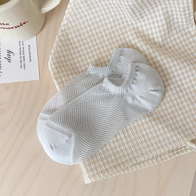 Female Summer Thin Style Pure Color All Kinds of Small Fresh Invisible Mesh Boneless Breathable Boat Socks