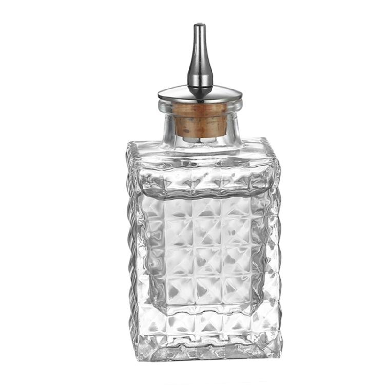 

Classical Engraved Glass Barwares Bottle Including Airtight Plugs Drink Serving Pourer For Freshness And Style