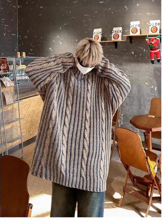 Men's Striped Jacquard Sweater - Retro Japanese American Style, Cool Casual Round Neck Knitwear for Autumn/Winter.