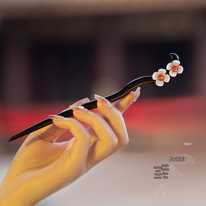 Elegant Ebony Flower Hairpin for Women – Ancient Style, High-End Feel, Simple Chinese Design, Perfect for Daily Use.
