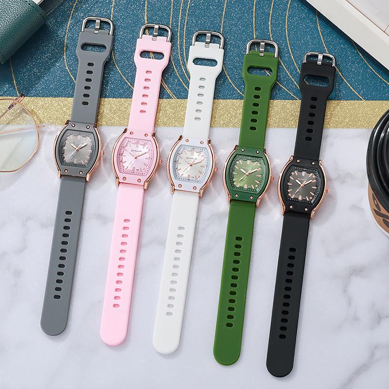 Small Fragrance Style Ladies Silicone Watch With Quartz Movement For Casual Girls