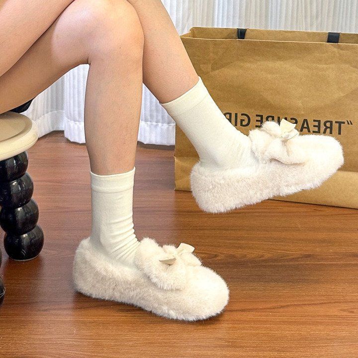 Ett-pedal mössskor dam vinter sammet bomullsskor 2025 nya rosett mink håriga skor dam ytterplatta skor