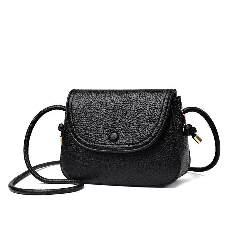Small Bag Women's Shoulder Bag 2025 New Simple Niche Design Saddle Bag Mini Commuter Messenger Bag