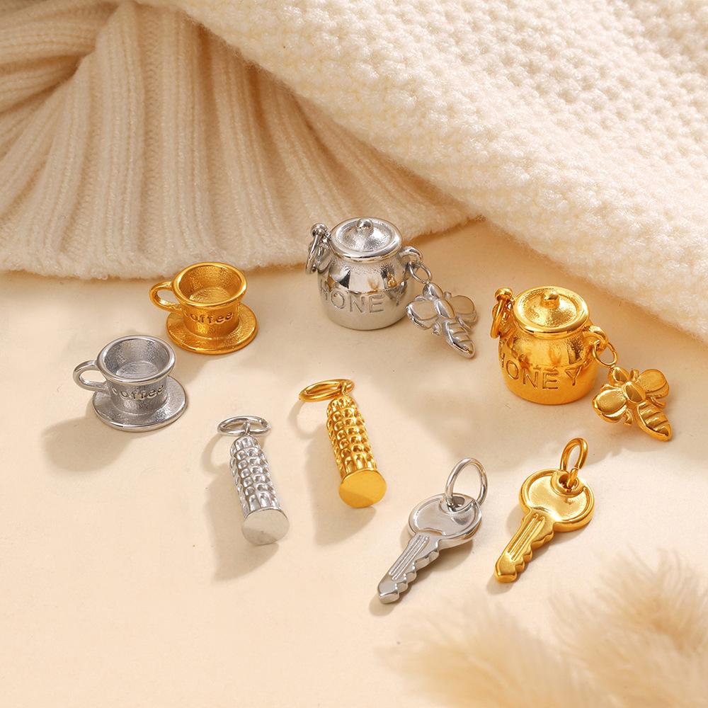 Personalized Creative Diamond-Encrusted Hollow Love Pendant Mix And Match Texture Teapot Teacup Shape Jewelry Accessories