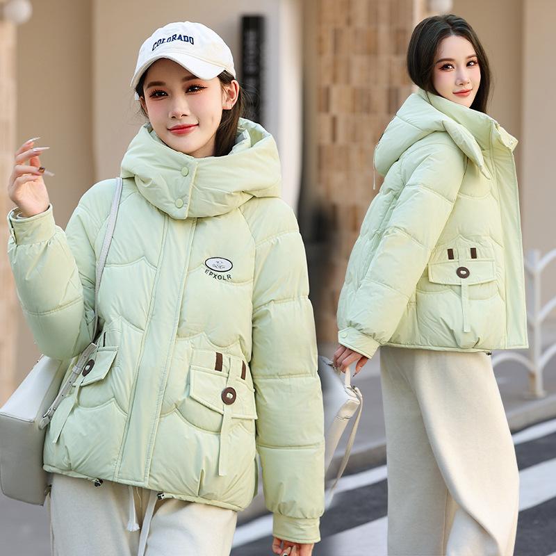 Short down cotton-padded clothes, winter new loose cotton-padded clothes, hooded and thickened fashionable winter jackets.
