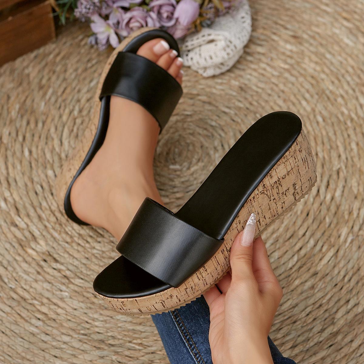 

Foreign trade leather surface one word thick bottom slope heel slippers women summer wear muffin bottom beach cool slippers 43 чёрный