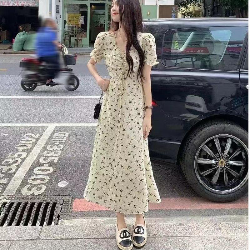 French Retro V-neck Floral Dress Women's Summer High-end Drawstring Pleated Bubble Sleeves High Waist Temperament Long Skirt