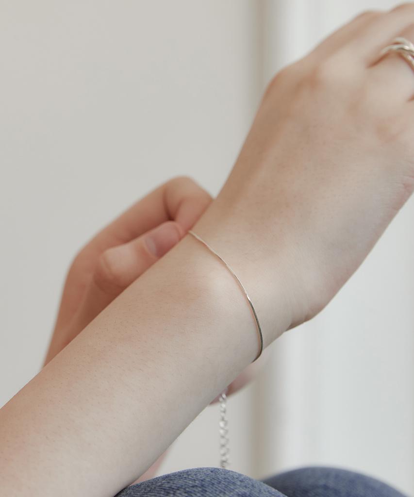 Tatjana (Silber 925) Glasierte Schlangenkette Armband Br2193