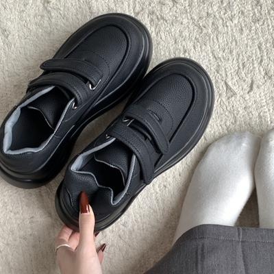 Lässige, vielseitige schwarze Schuhe mit dicker Sohle, erhöhte dicke Sohle, kleine Lederschuhe für Damen, neu für Herbst 2025, beliebte Retro-Muffin-Einzelschuhe