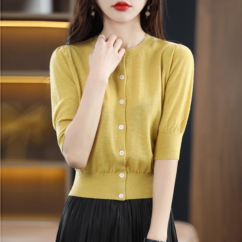 2023 Korean Style Women's Round Neck Knitwear Cardigan - Versatile, Stylish, Simple Loose Fit for Spring
