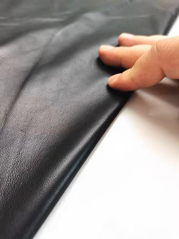 Schwarzes 0,6 mm Oberleder Lammleder, handgefertigte DIY ultra-dünne Kleidung, echtes Ledergewebe, Lederkleidung, Leder rep