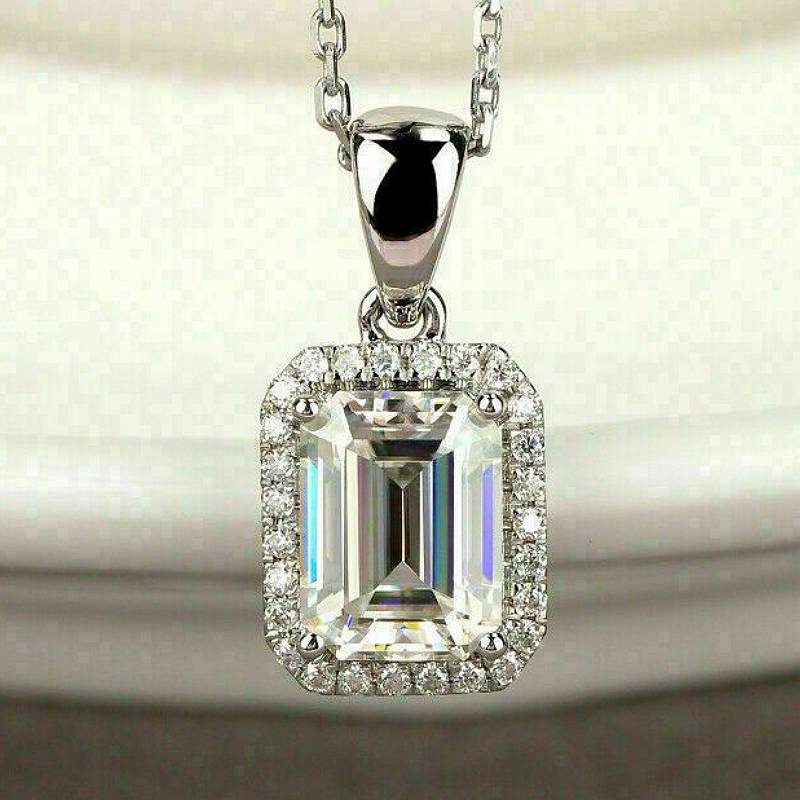 

Huitan Прямокутний Дизайн Жіноче Шикарне Підвісне Намисто Елегантне Заручини Весілля з Блискучими Цирконієвими Аксесуарами Сріблястий Колір Прикраси