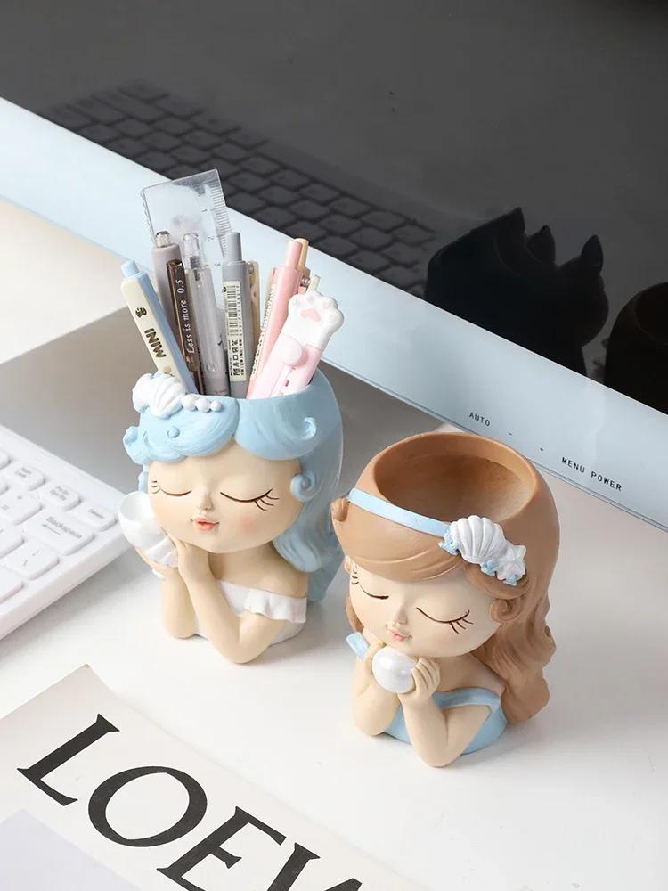 Cute Girl Small Plant Pot Resin Succulent Planter for Home Office Desk Mini Ornament Fairy Garden Flowerpot Decoration