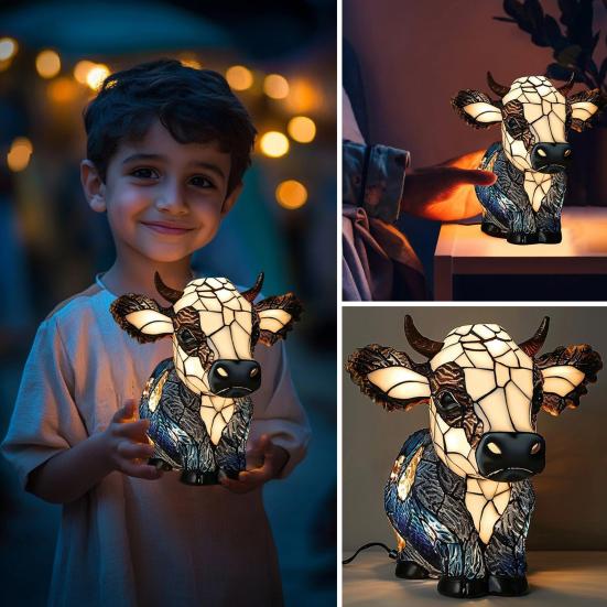 Highland Cow Table Lamp Bedside Table USB Powered Animal Night Light Resin Cow Desk Lamp for Bedroom Living Room Office