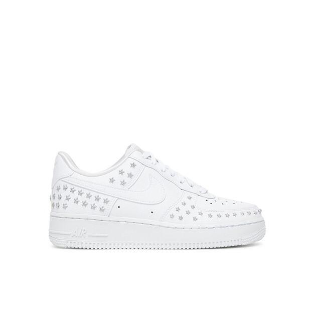 Кроссовки Nike Air Force 1  07 XX Studded EU 39