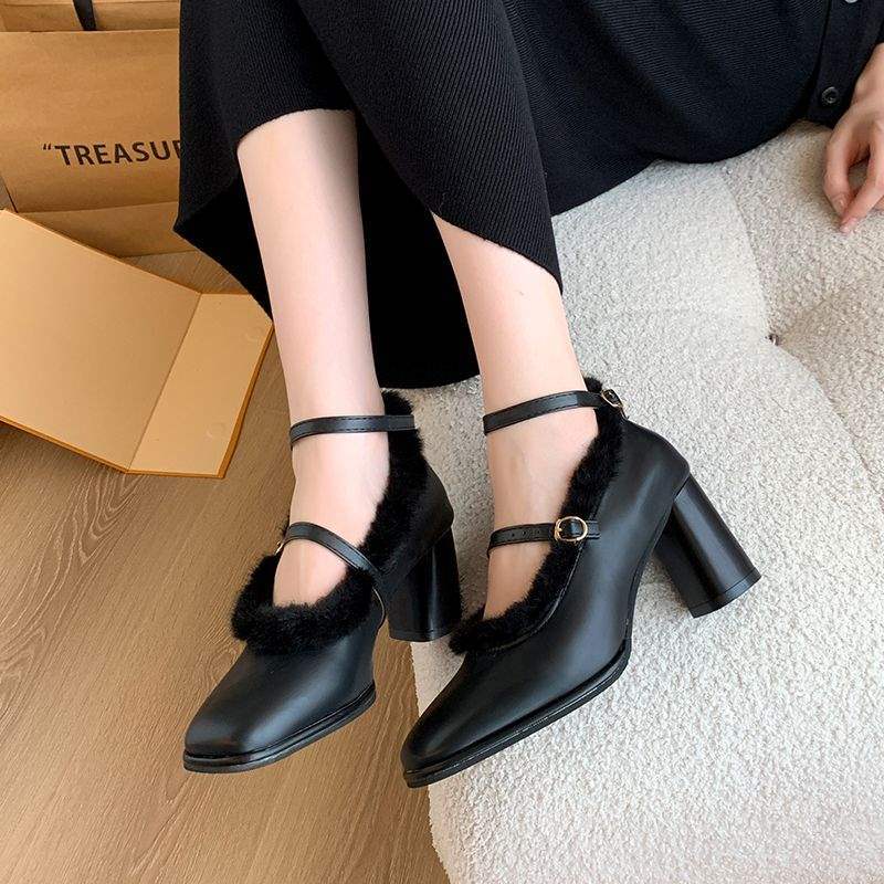 Autumn and winter velvet French fairy one-word buckle high heels women's thick heel bridesmaid shoes medium heel fluffy Mary Jane single shoes