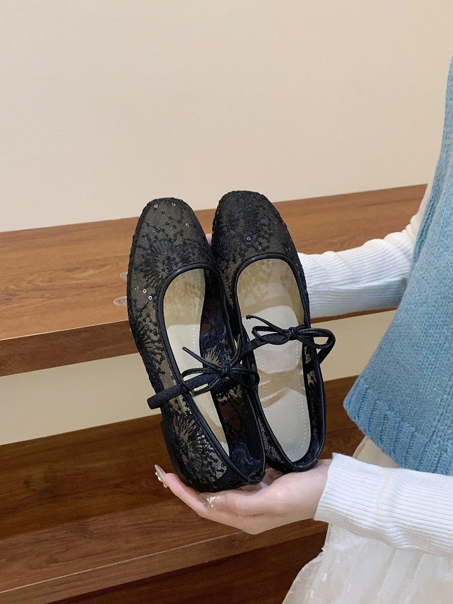 

Туфельки Мэри Джейн с квадратным носком из дышащей сетки, новые весенние 2025, в стиле фейского ветра, для нежных вечеров 40