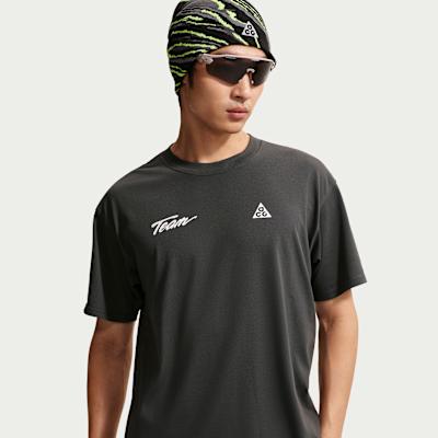 Nike ACG Quick Dry T Shirts Men s Dark Smoke Gray Crew Neck M