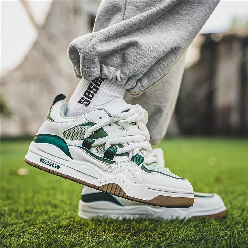 shoes Men's fashionable color blocked thick soled shoes, anti slip and comfortable skateboard shoes for outdoor walking trips