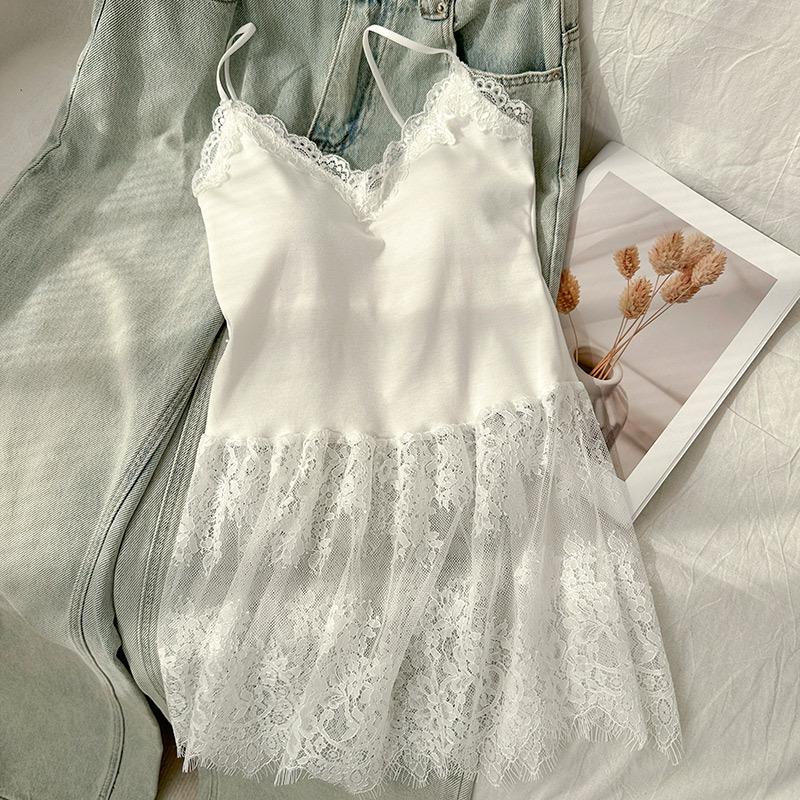 

Черно-белая кружевная майка с V-образным вырезом: Женский топ без рукавов для многослойности и юбка-верхняя одежда на весну/лето Large белый