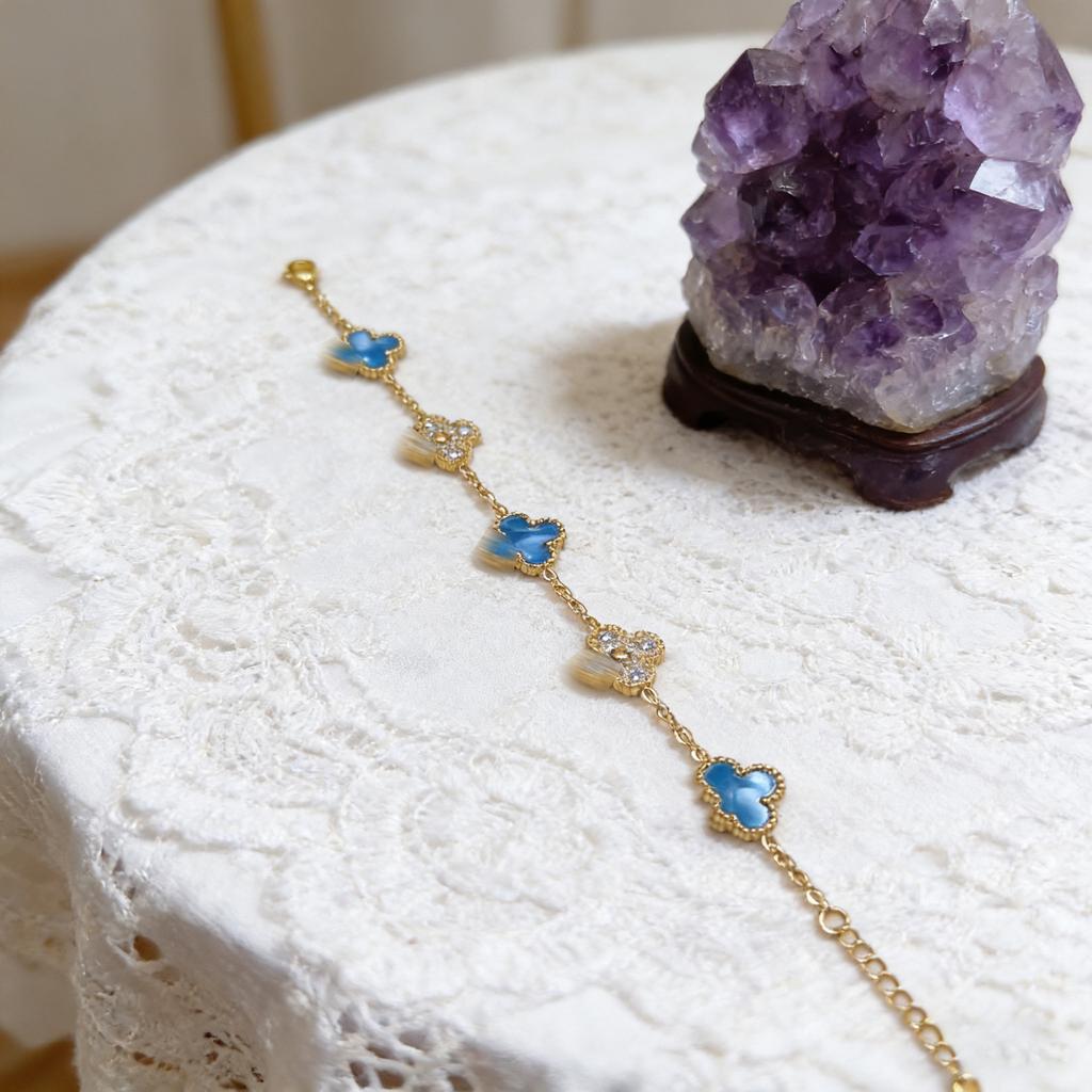 High-end Titanium Steel Four-leaf Clover Bracelet Fashion Classic Women's Zircon Bracelet