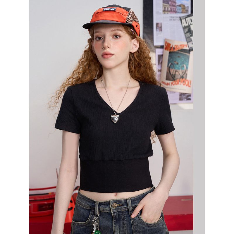 Coolhut American Retro V-Neck Short Knitwear Slim Fit and Slimming 2025 Summer Women's Top