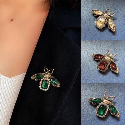 New Women Fashion Luxury Vintage Bee Emerald Insect Brooches Pins Lady Elegant Rhinestone Alloy Retro Accessories Brooches Pin