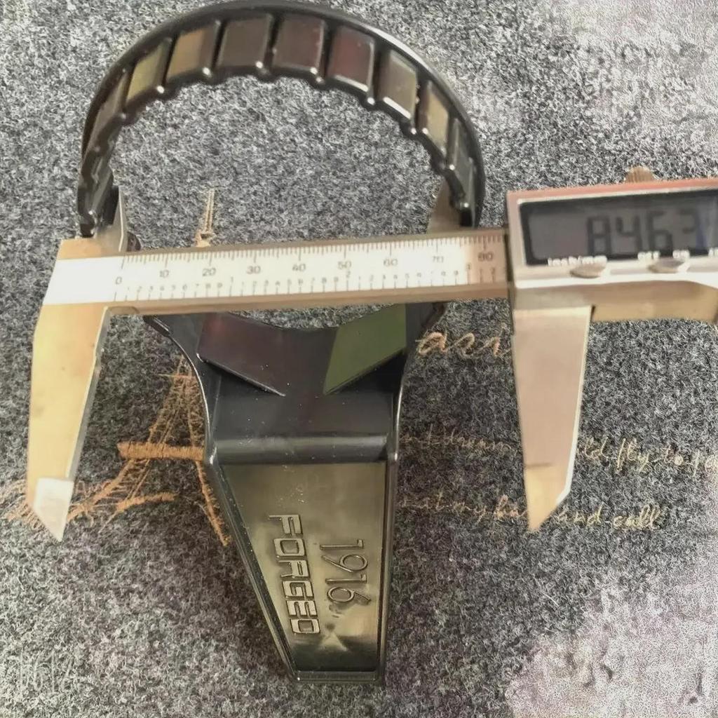 Mercedes-Benz Wheel Hub Cap Wrench for C-Class, E-Class, S-Class, G-Class, AMG Series - Disassembly Tool, Forged 1916 Wrench