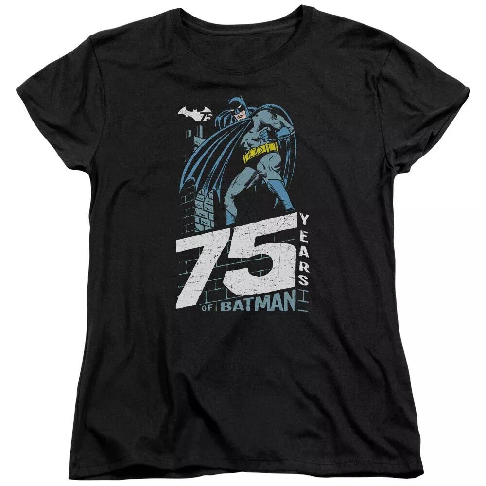 Batman  Rooftop  Women s T-Shirt M