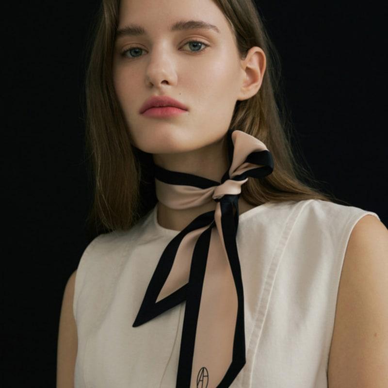 AVVINA PELLE Long Twilly Silk Scarf (7colors)