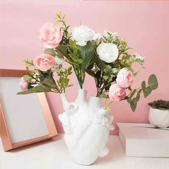Xiaobudian Heart Shaped Flower Vases, Resin Vase, Creative Holder, Modern Art Style Decorative Vase for Home Wedding Valentine Gift Desktop