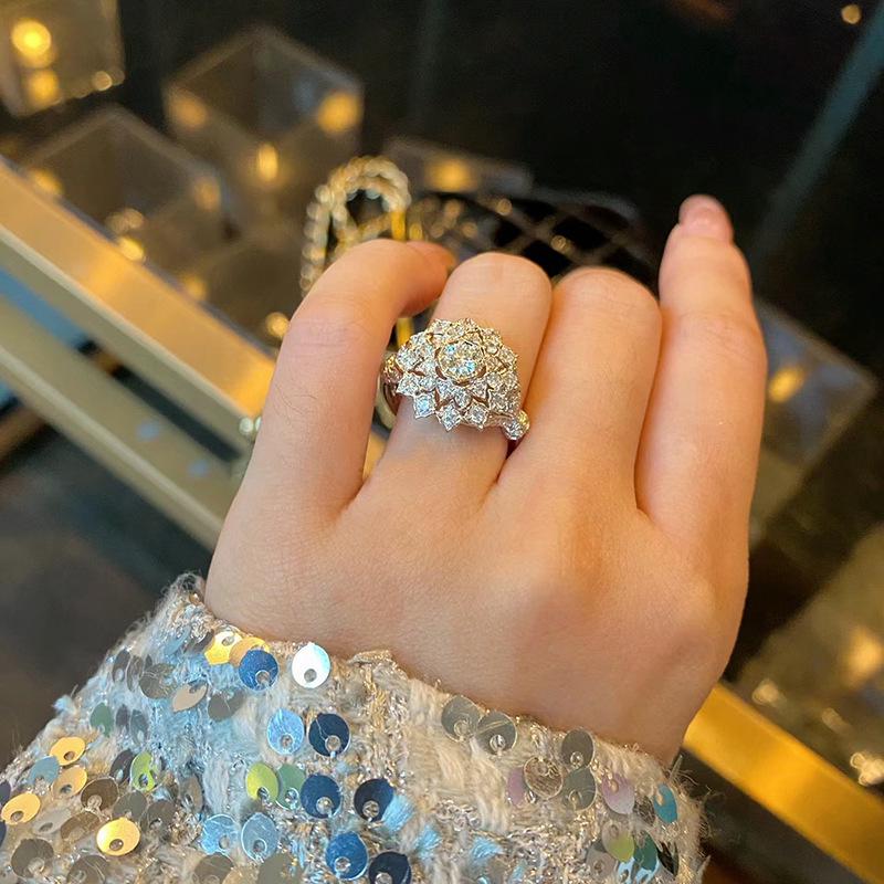 Women s Luxurious Micro-Set High Carbon Diamond Bridal Ring - Ultra Shiny, Elegant Fashion Jewelry Adjustable