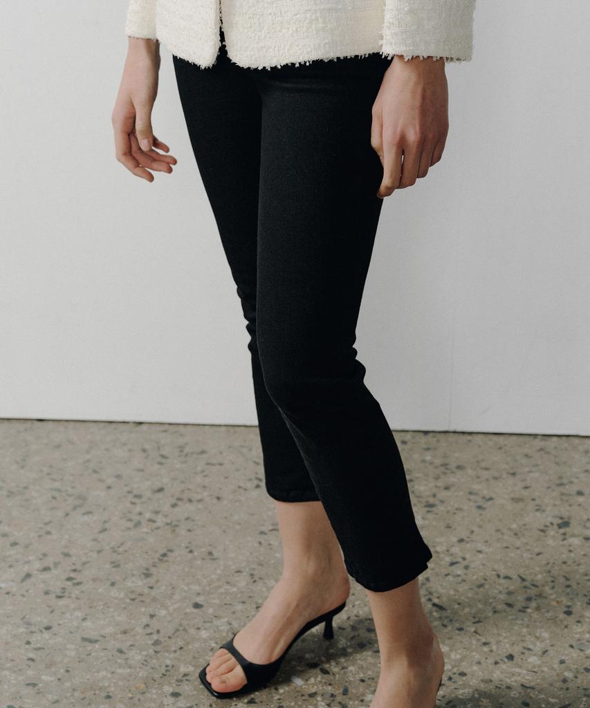 OCTETTE Ankle Capri Pants_Black