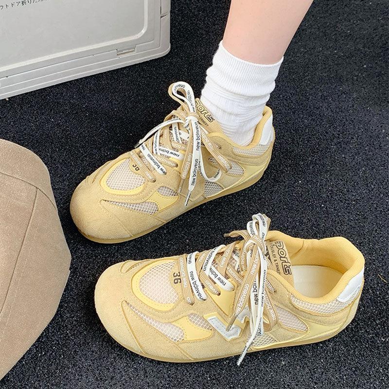 Mesh breathable casual sports shoes 2025 summer show small non-slip inner height increase German training shoes travel running women's shoes