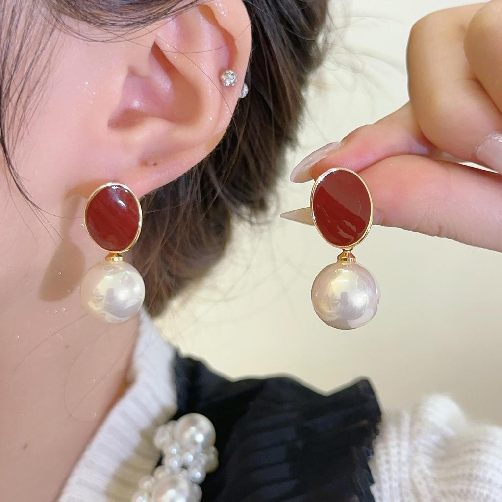 Niche Red Enamel Pearl Stud Earrings: Autumn/Winter 2024 Light Luxury Copper Design