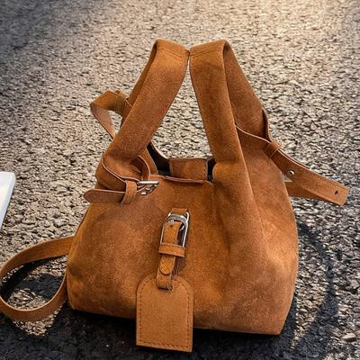 Retro zamszowa torba typu worek dla kobiet Jednokolorowa Torby na zakupy z klamrą Torby crossbody Jesień Zima Damskie Wszechstronne torebki do pracy