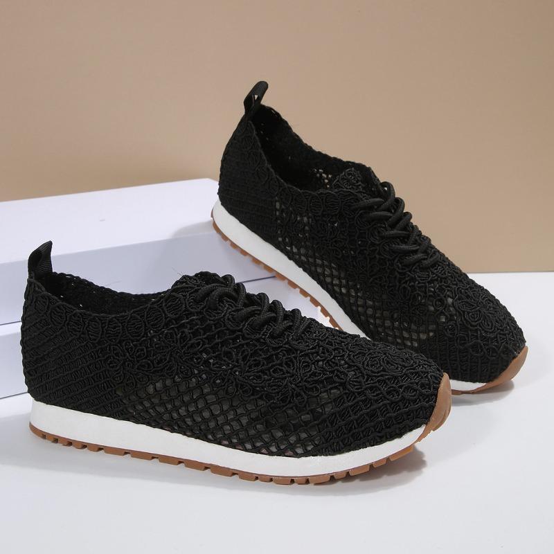 New Large-sized Breathable Low-top Single-shoe Women's Sporty Casual Flat Lace-up Board Shoes