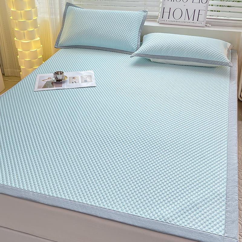 Set de Tres Piezas de Estera de Verano de Seda de Hielo para Gorro, Sábana Bajera 2024 Nuevo Verano Dormitorio de Estudiantes Individual Lavable