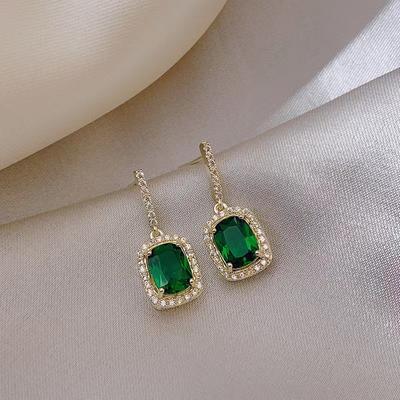 Celebrity Luxury Emerald Gem Earrings Fashion Popular Personality Design Sense Square Earrings Gentle Temperament Retro