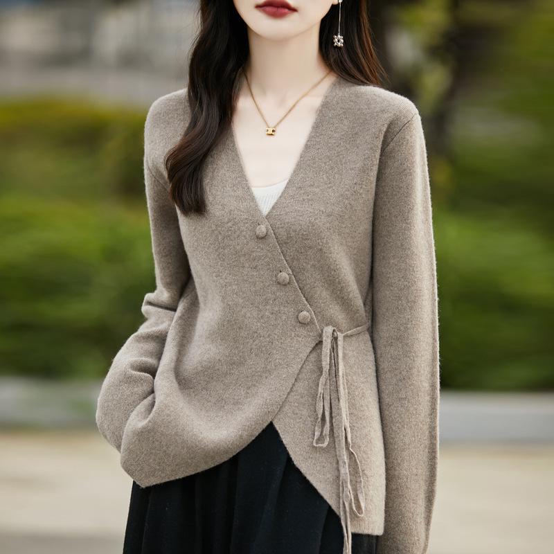 Autumn/Winter 2024: Women's Wool Knit Lace-Up V-Neck Cardigan
