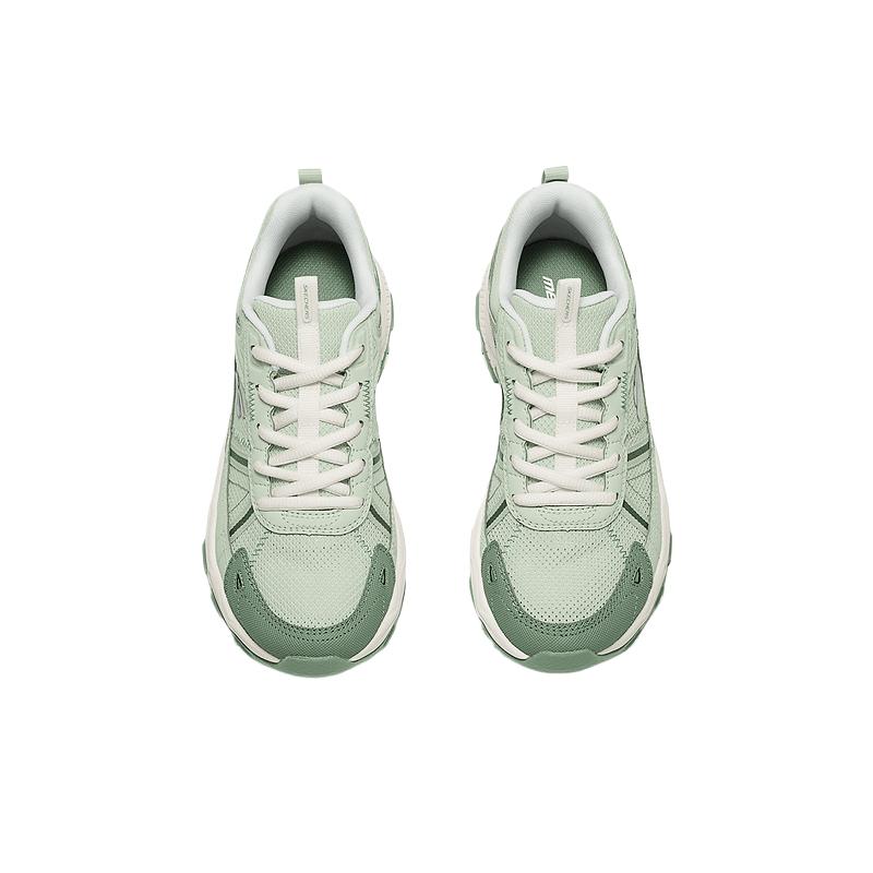 Skechers Lightweight Lace-Up Round Toe Sneakers With Flexible And Unrestricted Movement Women Sneakers Green 180378-GRN